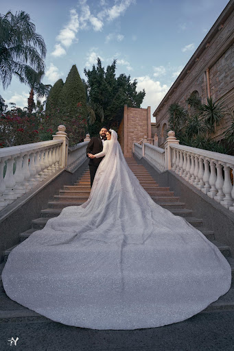 Alaa Younis photographer