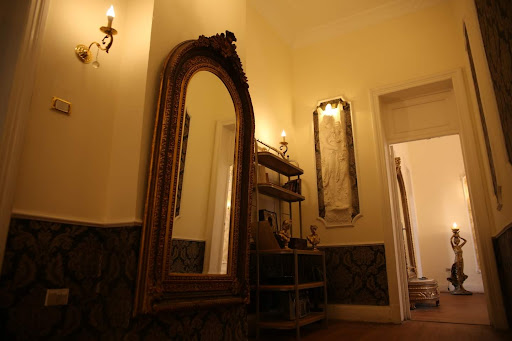 Retrovo Studio