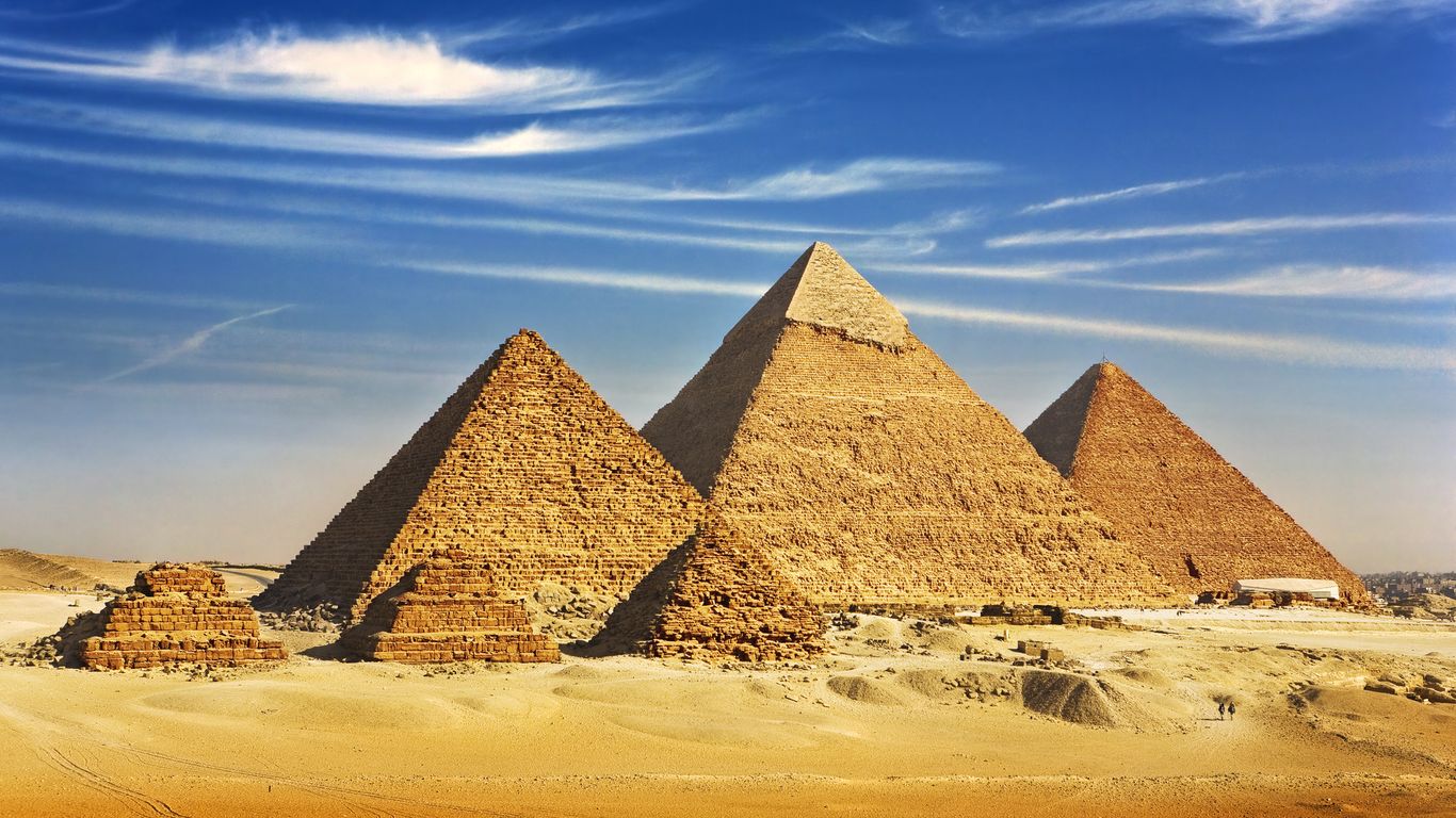 Giza 1 أهرامات الجيزة وأبو الهول: عجائب مصر القديمة الخالدة